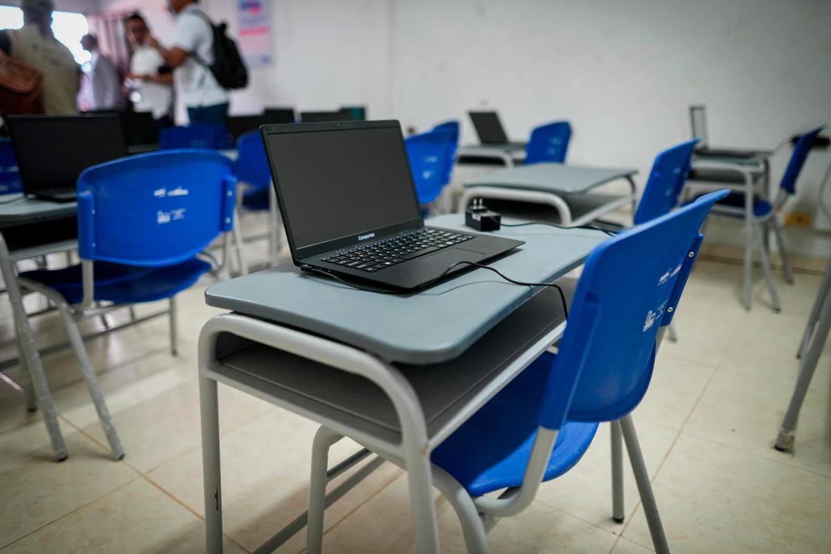 36 colegios de Bolívar contarán con nueva dotación escolar