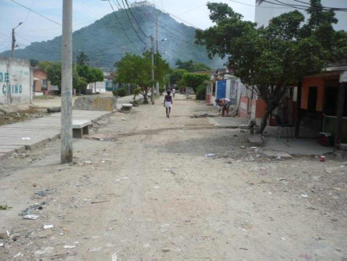 Los moradores quieren que la pavimentación se dé antes de diciembre. FOTO RUBEN DARIO ALVAREZ-ELUNIVERSAL
