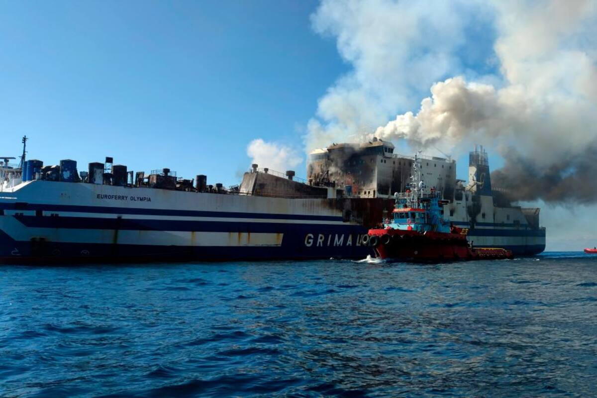 Italia vigilia posible derrame de combustible de ferry en Grecia
