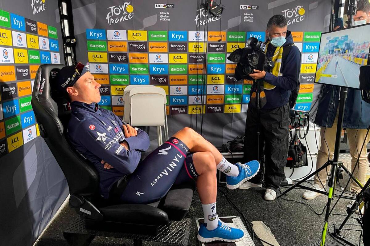 Video: Con lágrimas, Lampaert celebra su triunfo en el Tour