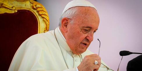 El papa inicia una “maratón de oración” contra la pandemia