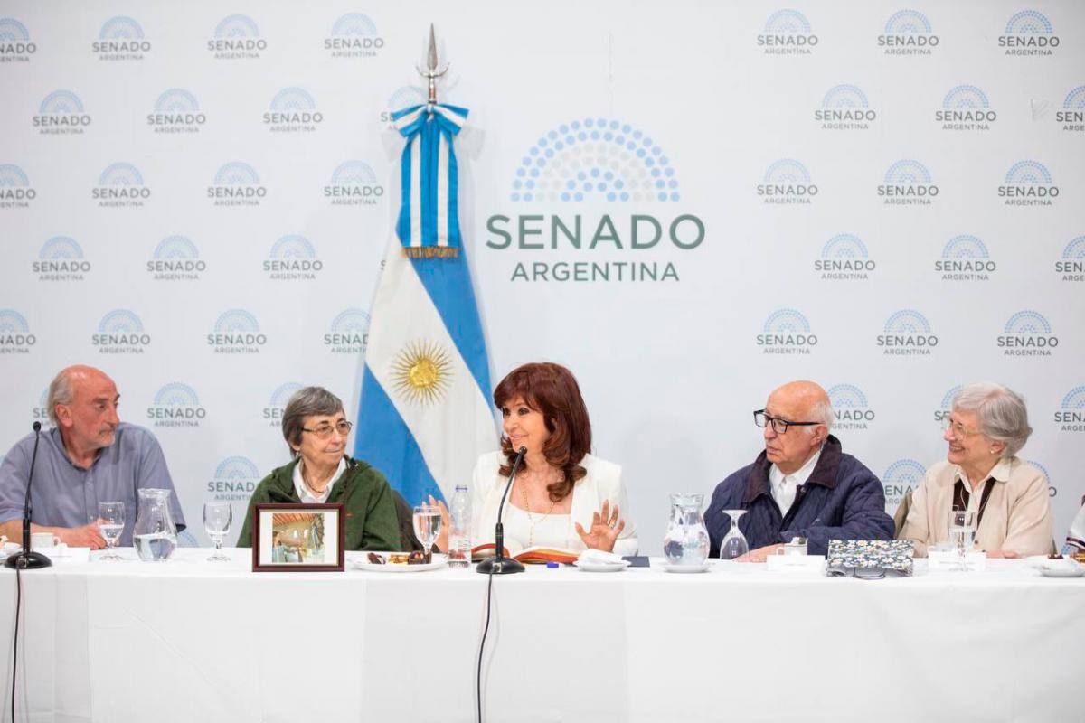 Video: Reaparece Cristina Fernández: “Estoy viva por Dios y por la Virgen”