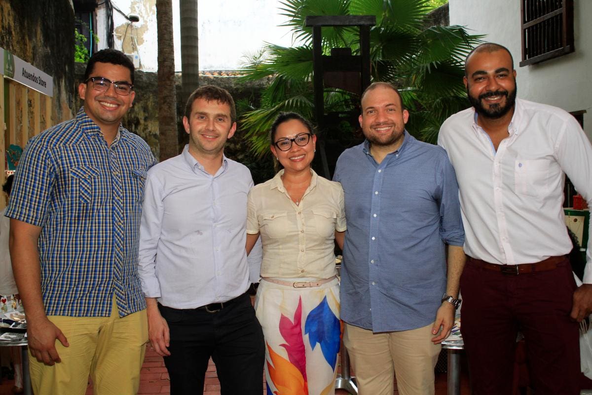 Gustavo Herrera, Roberto Cepeda, Indira Arévalo, Nadir Hassam y Fabián Zambrano.
