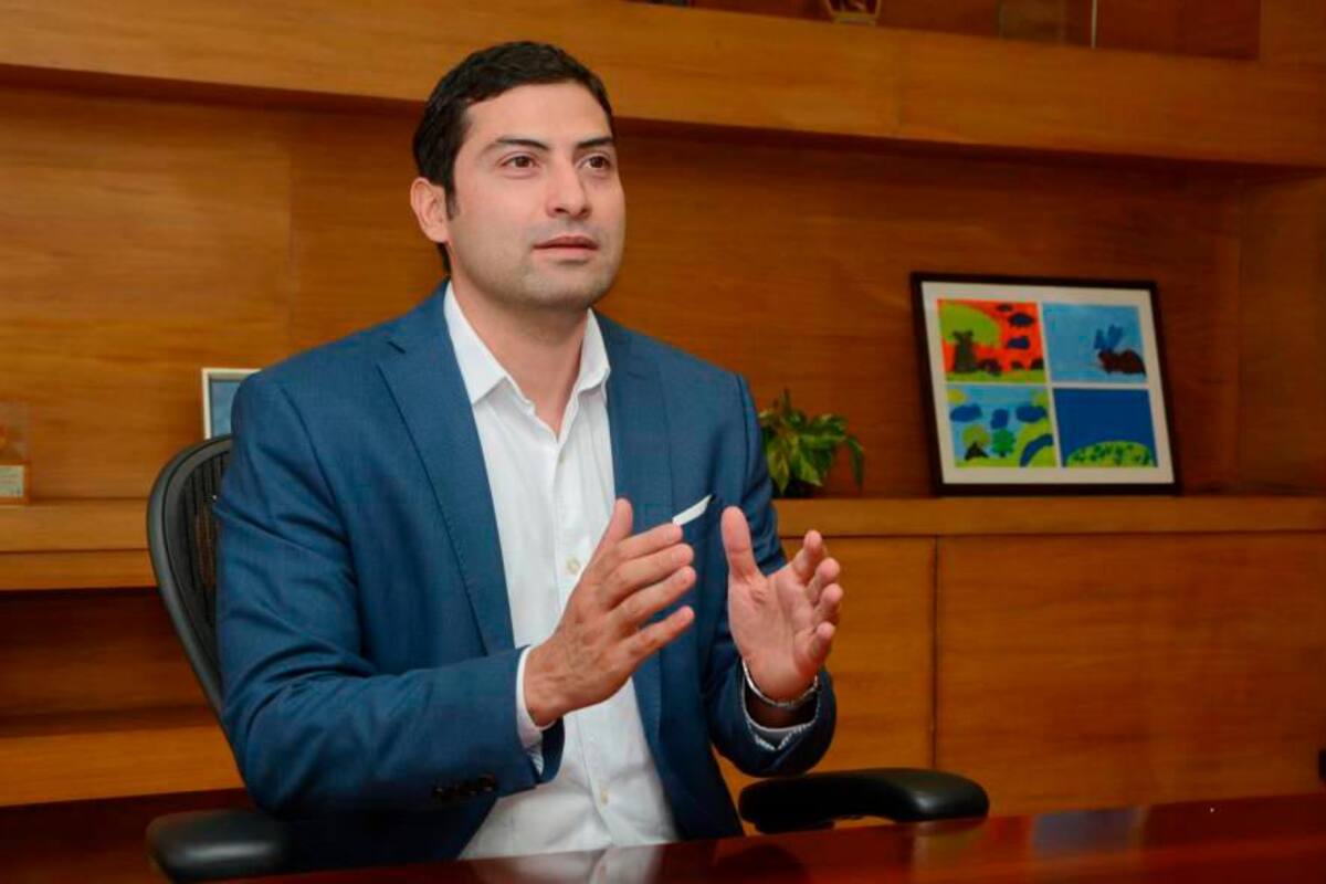 “No tengo de qué avergonzarme”: habla exgerente de Emcali tras escándalo