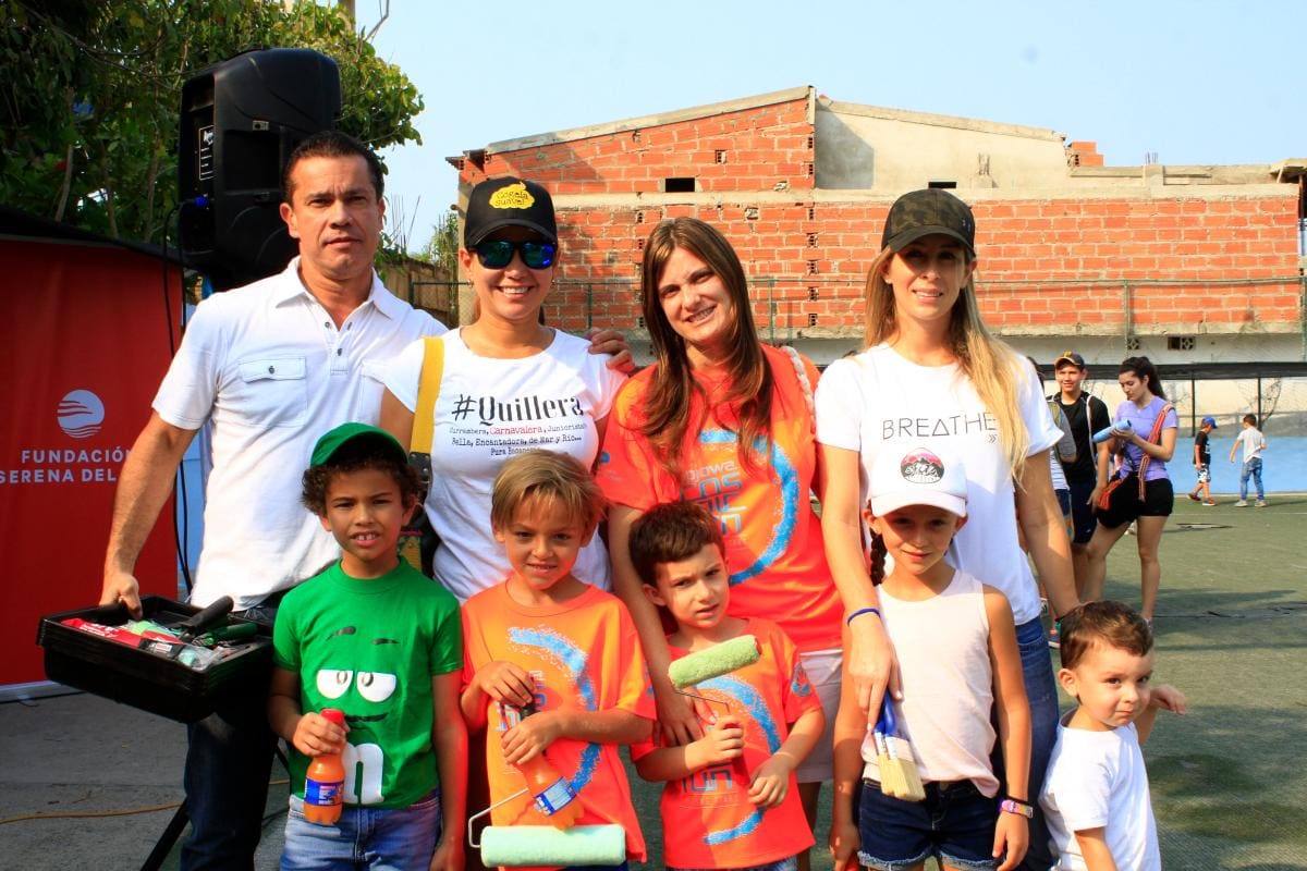 Atrás: Óscar Guardo, Marcela Carvajales, Fadia Ahcar y Ángela Giraldo; adelante: Martín Guardo, Tomás Barona, Santiago Arboleda, Silvana Pulido y Alberto De Los Ríos.