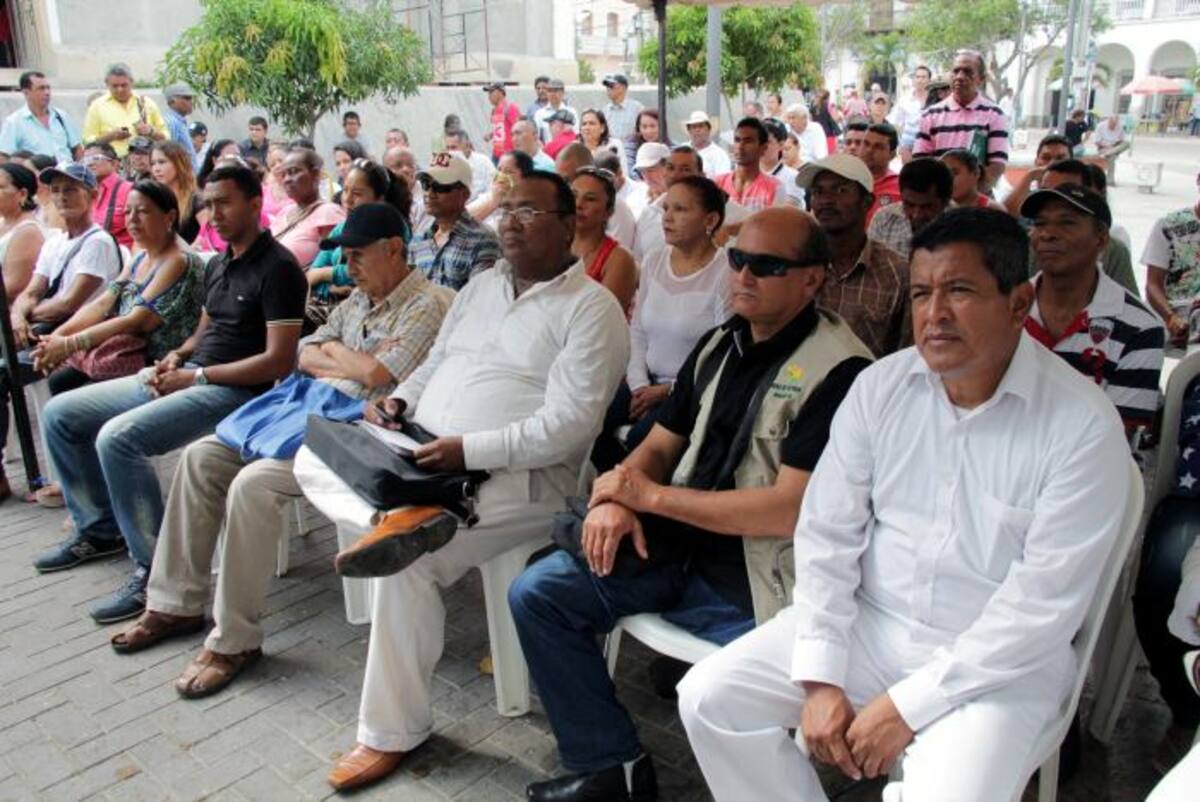 La labor de los vocales de control fue exaltada en un acto público en la Plaza Olaya Herrera. MANUEL SANTIAGO PÉREZ/EL UNIVERSAL.