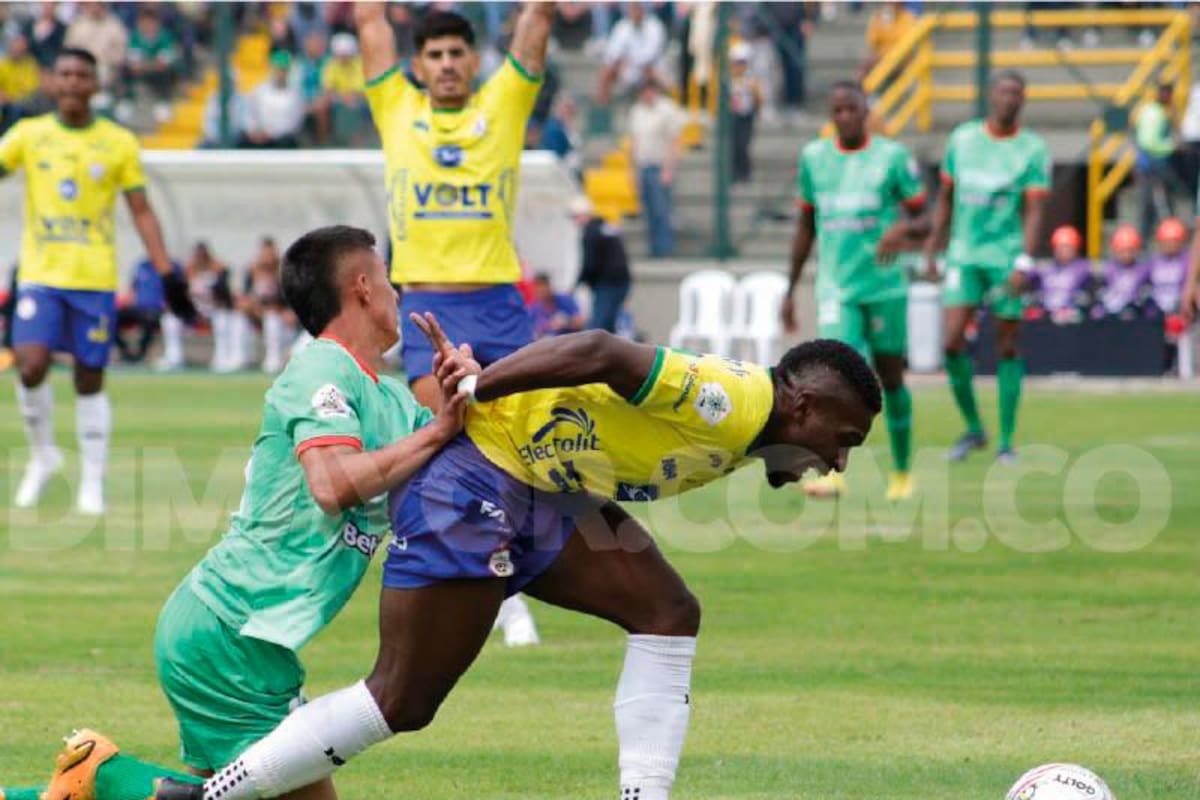 Real Cartagena: El técnico Martín Cardetti defiende a muerte a su equipo