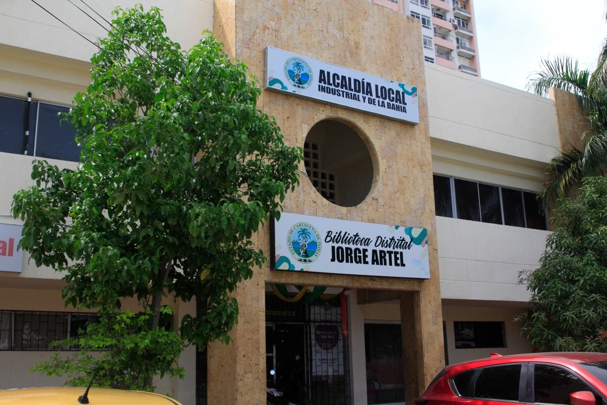 Dumek Turbay tumba decreto que exigía estudios a alcaldes locales