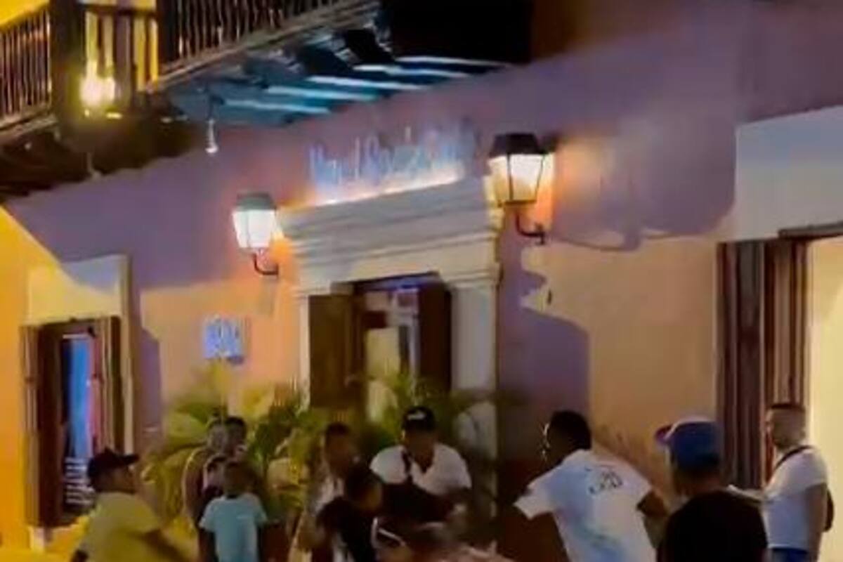 Video: Tras pelea en el Centro, turista detenido denuncia que la Policía “lo robó”
