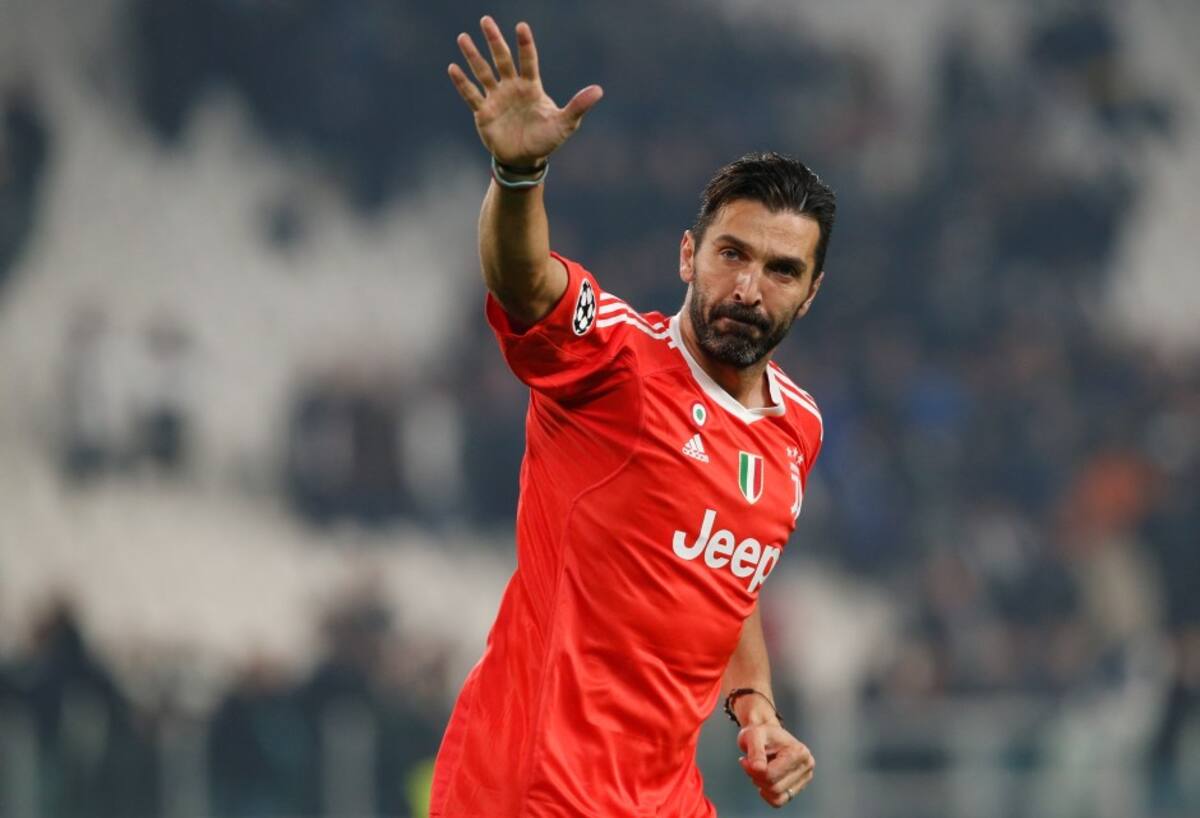 Buffon deja Italia por primera vez para cuidar la portería del Paris Saint-Germain. AP Antonio Calanni.