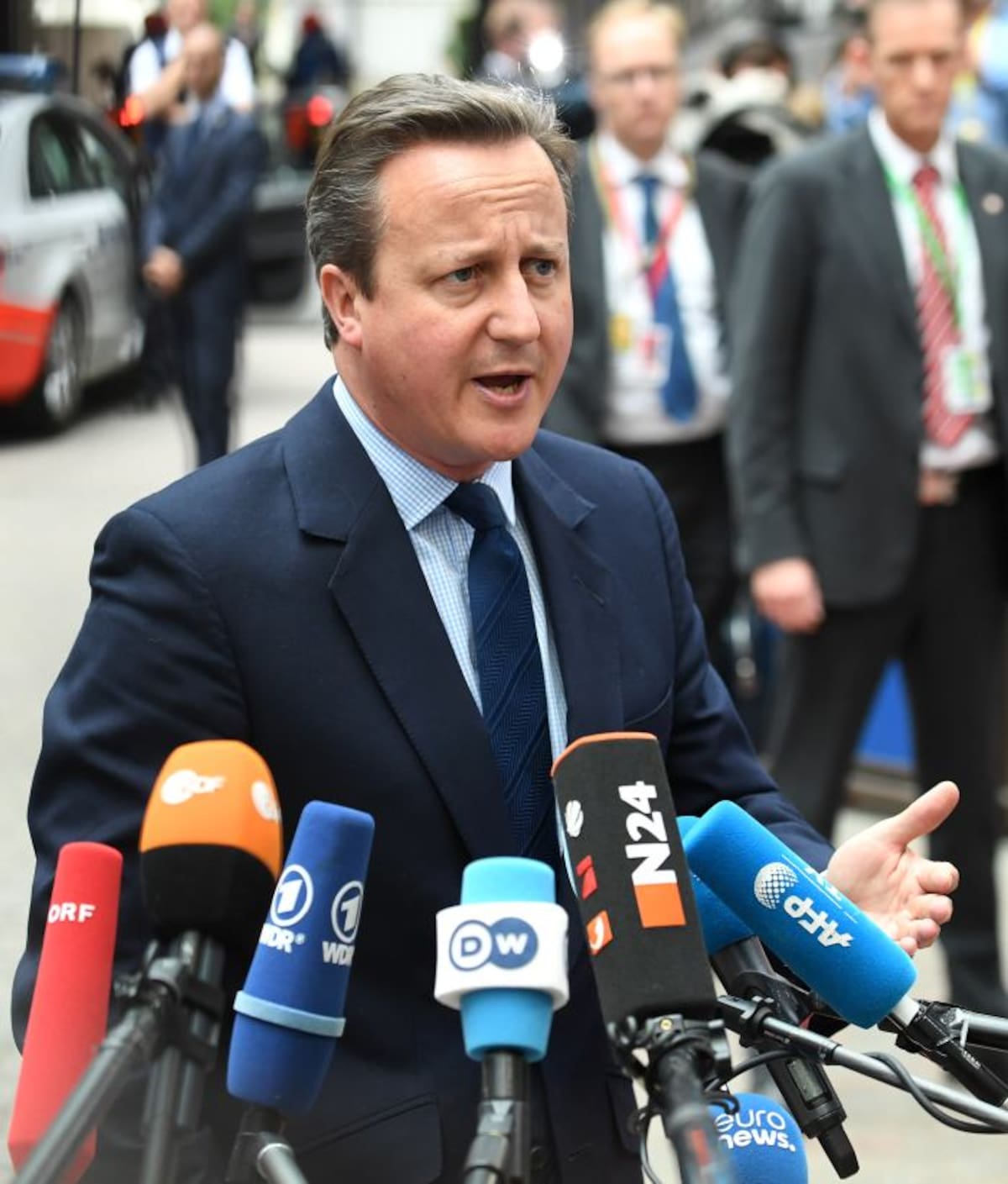 El primer ministro David Cameron inició conversaciones con el presidente de la Comisión Europea Jean-Claude Juncker horas antes de una reunión cumbre. //Foto archivo