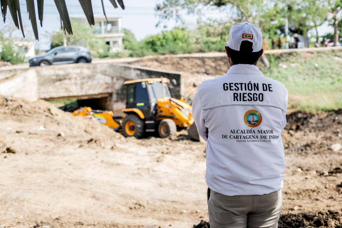 En video: adelantan labores de limpieza en el canal de Nelson Mandela