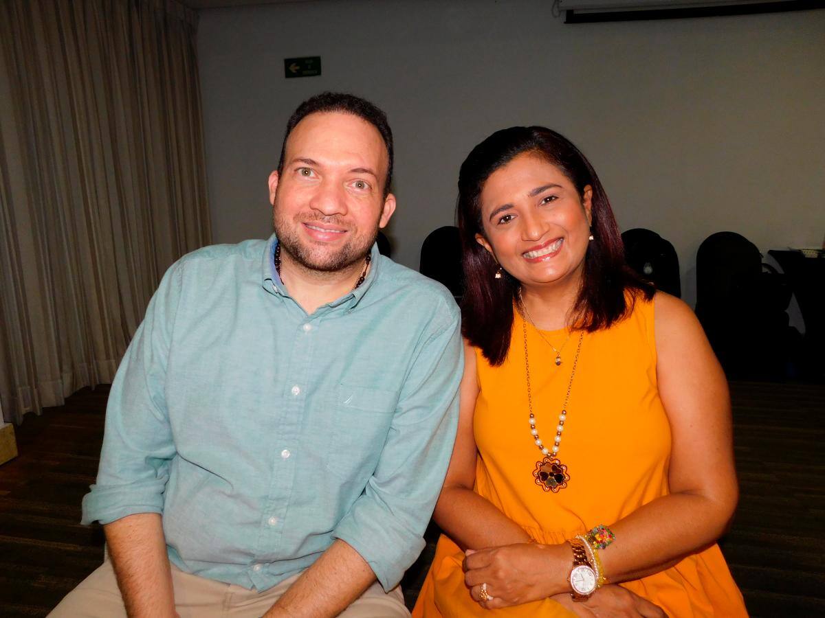 Nadir Hassan y Joyce Capella.