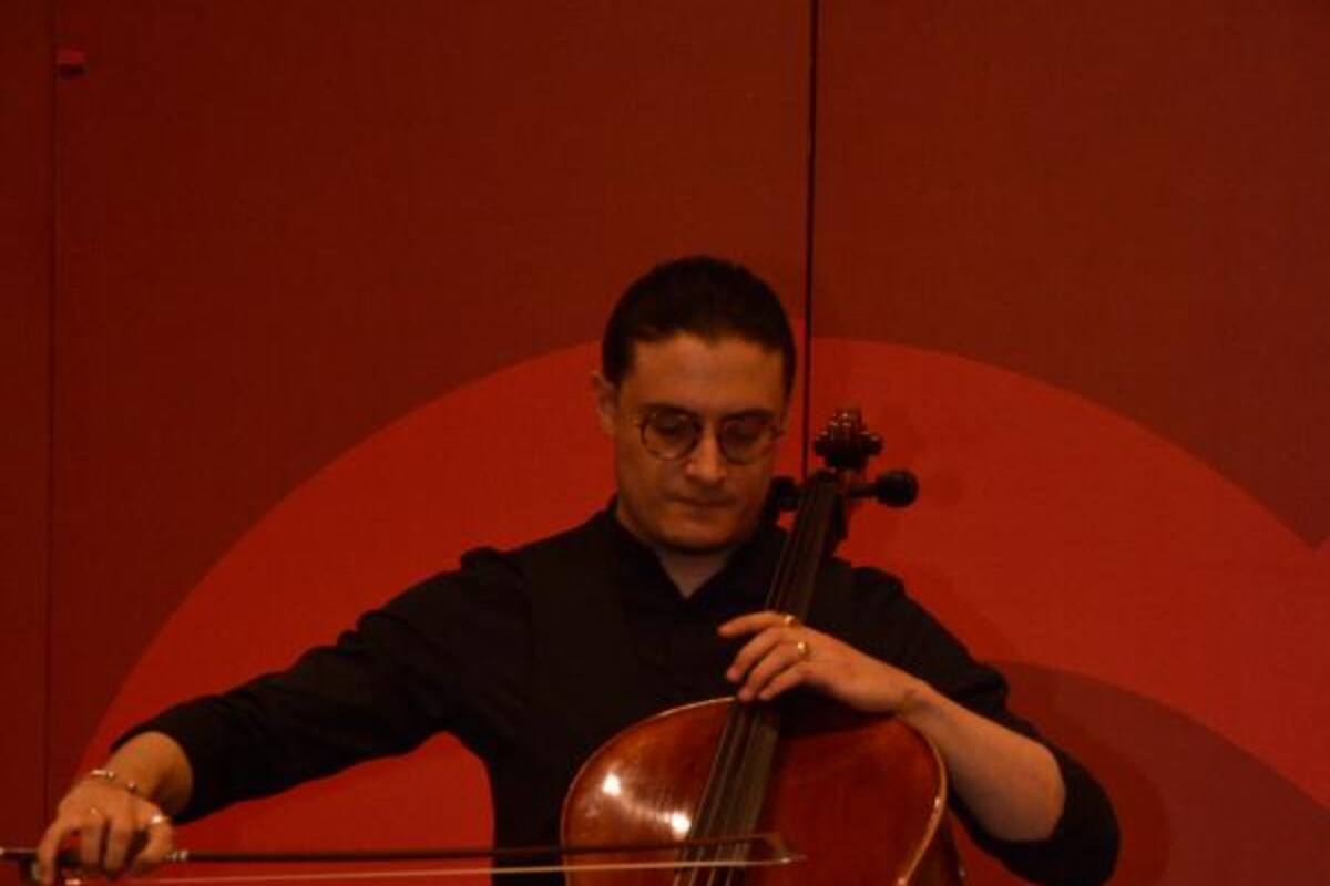 Hoy, Santiago Cañón en concierto
