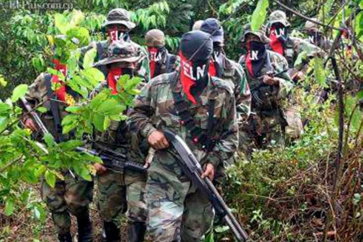 Al menos 50 familias desplazadas por combates entre Eln y disidencias en Cauca
