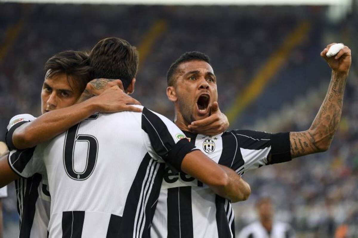 Jugadores de la Juventus celebran el gol de Khedira. AP Maurizio Brambatti