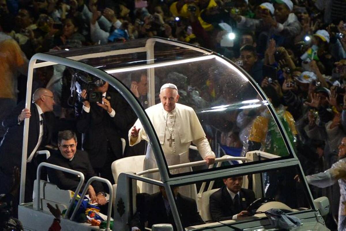 El papa Francisco tuvo su primer encuentro con los jóvenes. FOTOS AFP Y AP