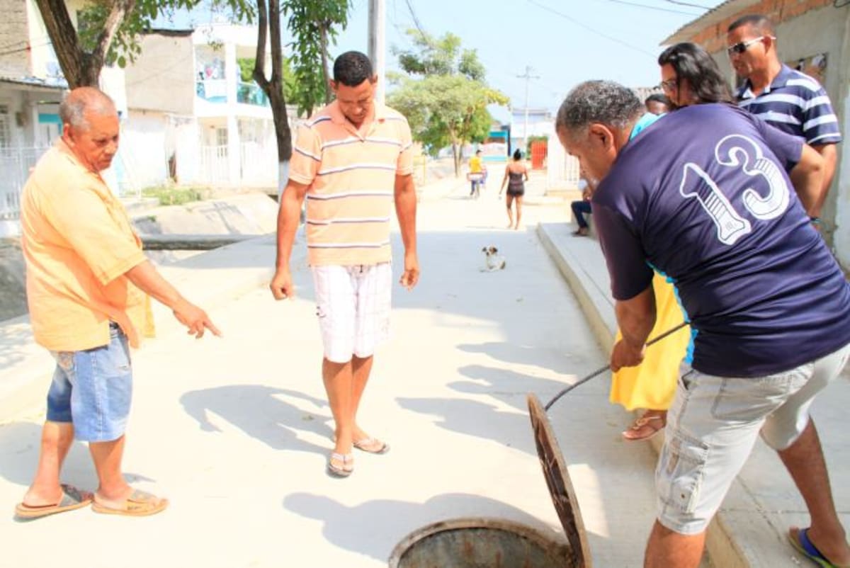 Los habitantes temen el colapso del alcantarillado. Zenia Valdelamar