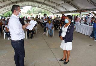 Líderes de El Salado dicen que siguen siendo amenazados