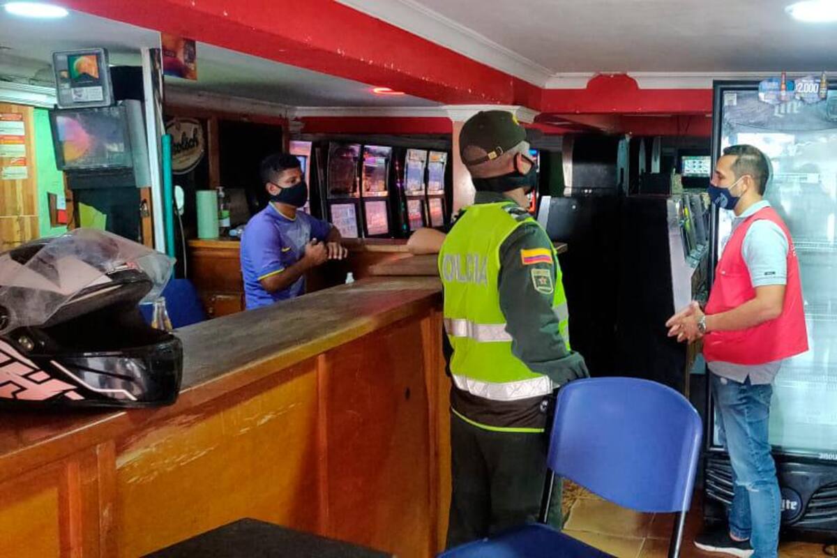 Autoridades de Cartagena cierran dos hoteles y un casino