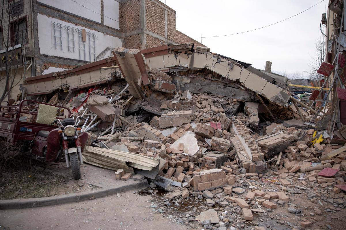 Rescates tras terremoto en China están en su recta final: van 131 muertos