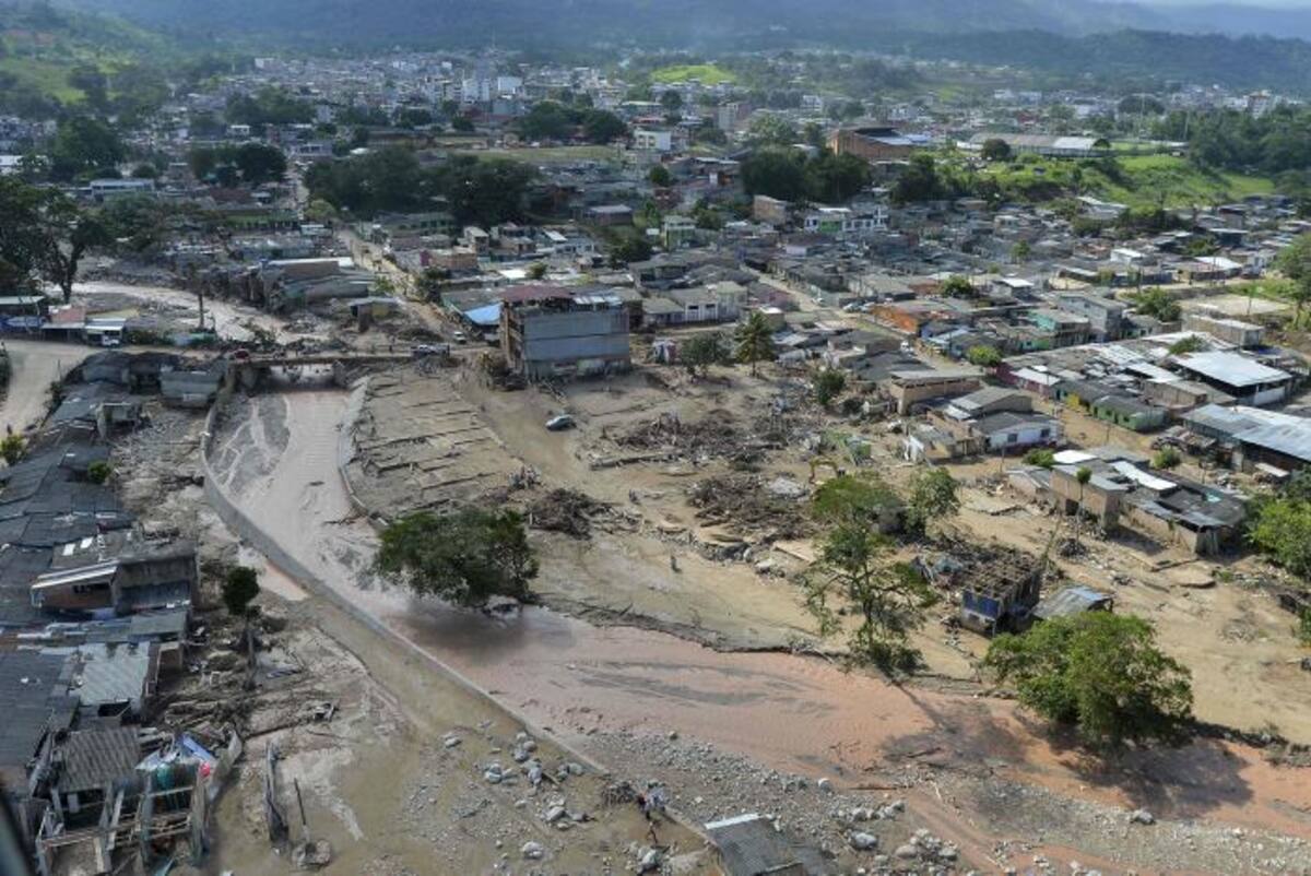 Hasta el momento, la avalancha ha cobrado la vida de 273 personas y cerca de 260 heridos. AFP