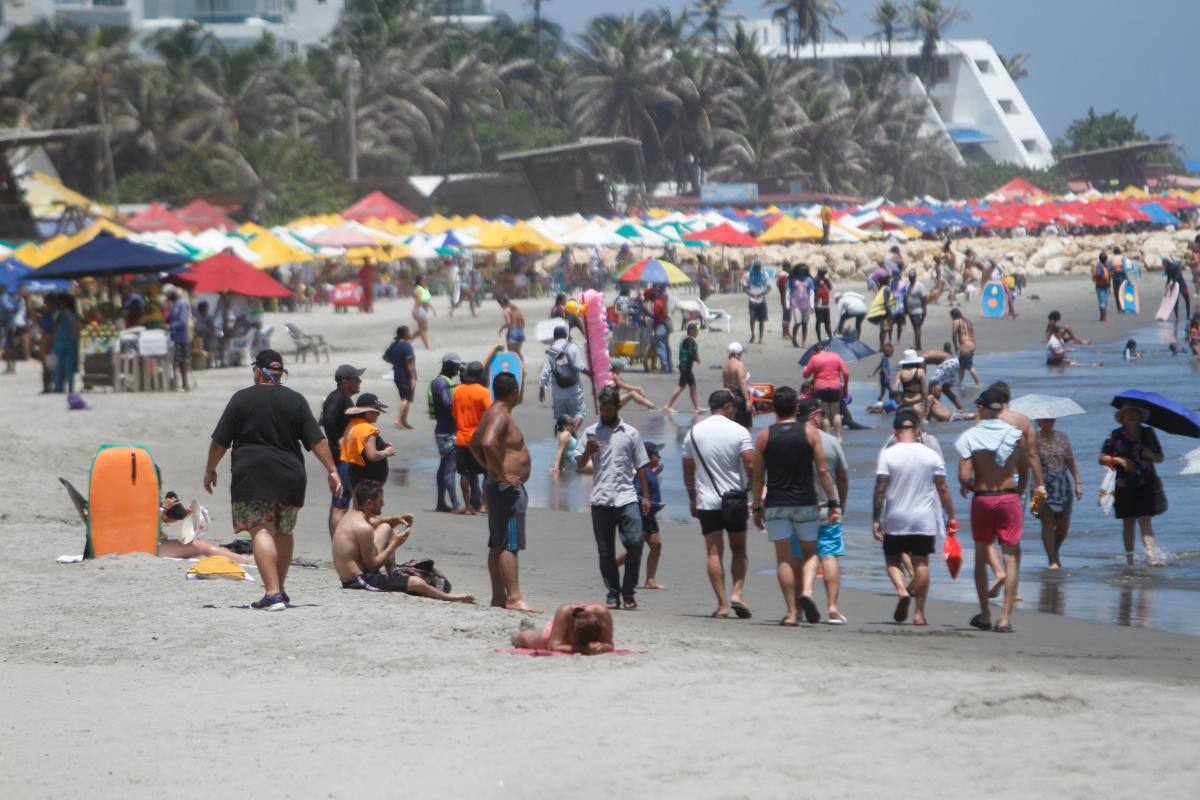 Salvavidas realizaron 20 rescates en las playas durante el puente de Velitas