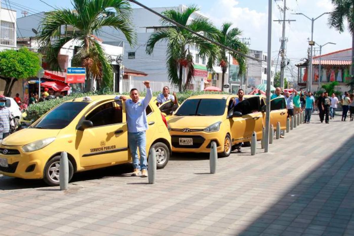 “Yo sí voy”, la campaña de los taxistas en Cartagena para mejorar el servicio