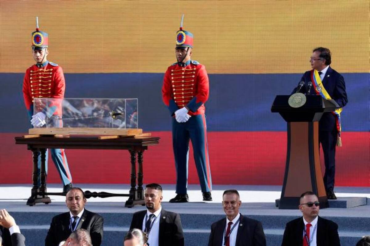 La espada de Bolívar, la última discordia entre Petro y Duque
