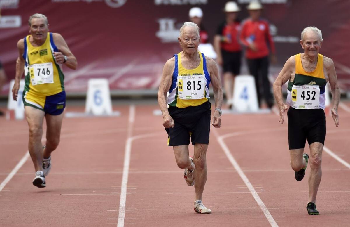 James Sinclair, de Australia; Mamoru Ussami, de Brasil; Frederico Fischer, de Brasil. FOTOS AFP/PHILIPPE DESMAZES