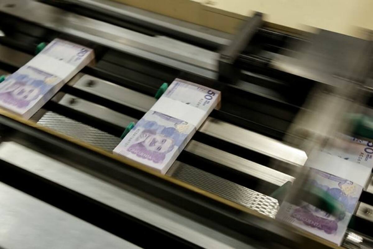 Desde interesante hasta inconstitucional y riesgosa calificaron gremios, analistas, sindicalistas y empresarios la sorpresiva propuesta del expresidente y senador. Archivo/Colprensa