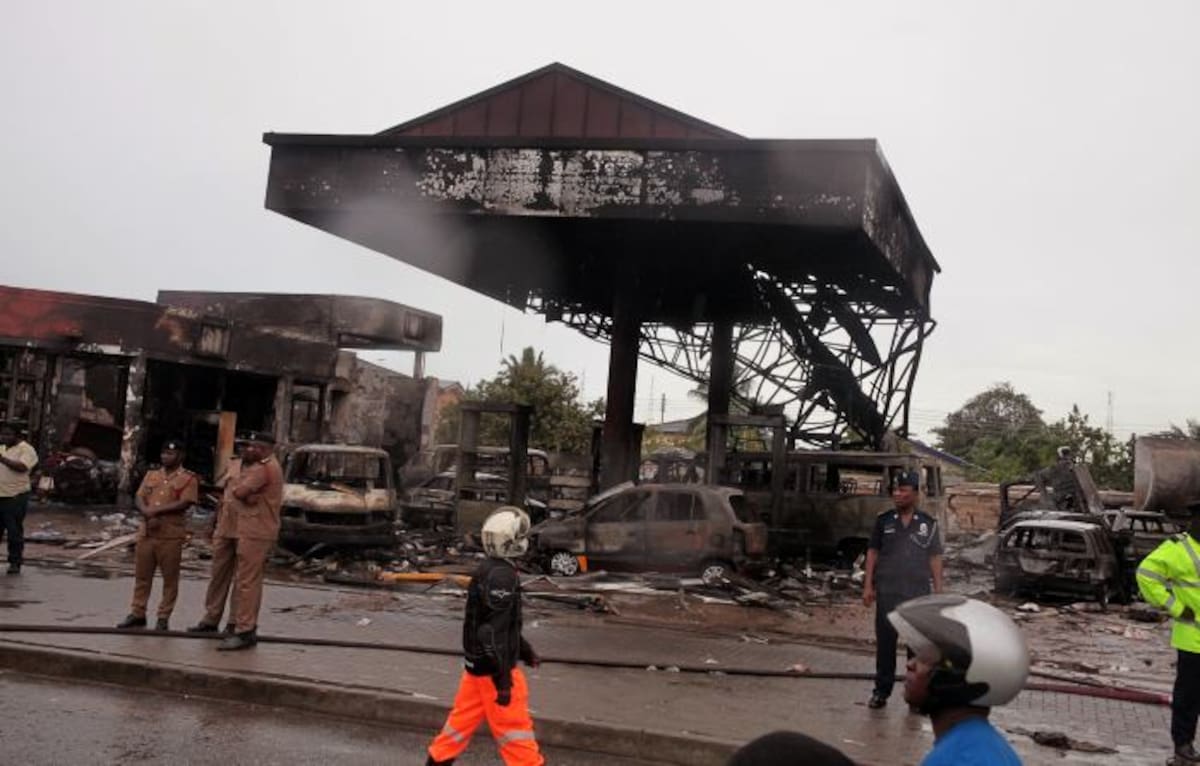 Así quedó la estación de gasolina donde ocurrió la explosión. AP Christian Thompson
