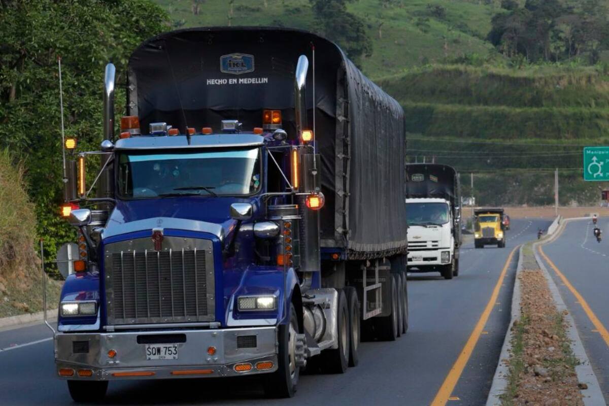 Gobierno y gremios inician mesas técnicas para evaluar el alza del ACPM