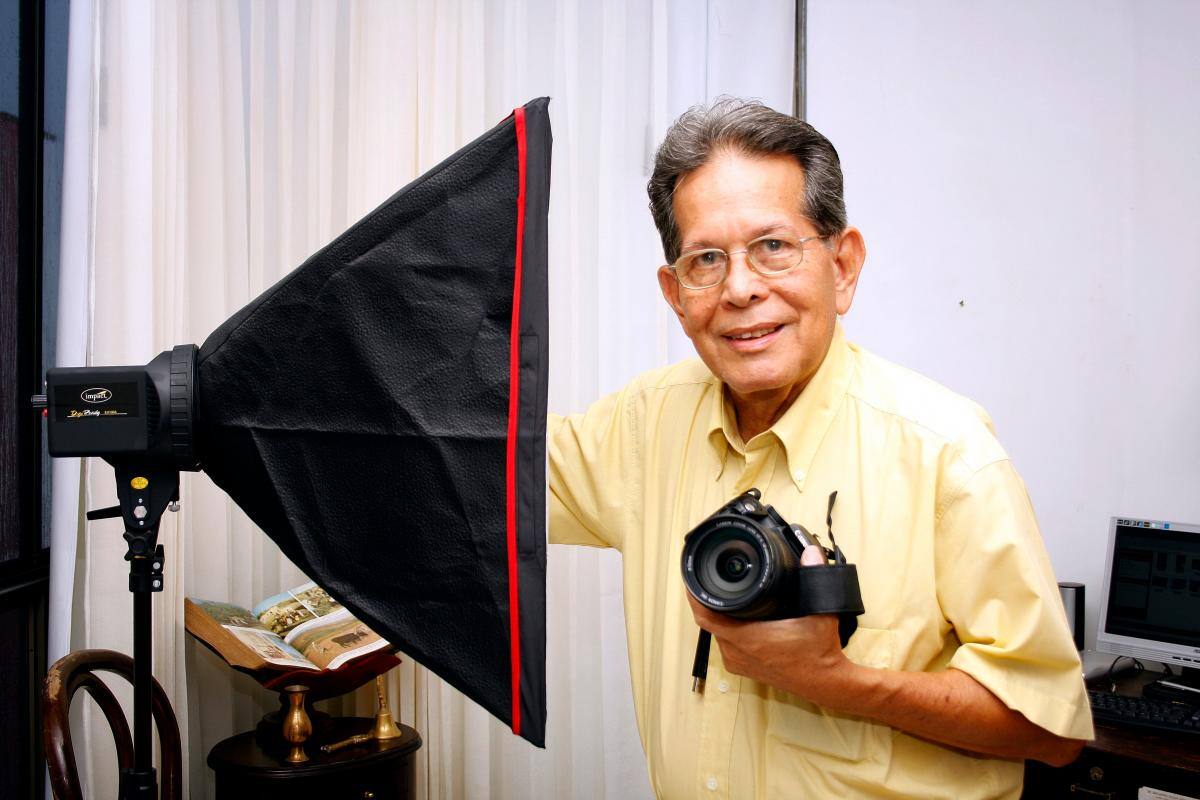 Libro fotográfico de Álvaro Delgado será presentado hoy