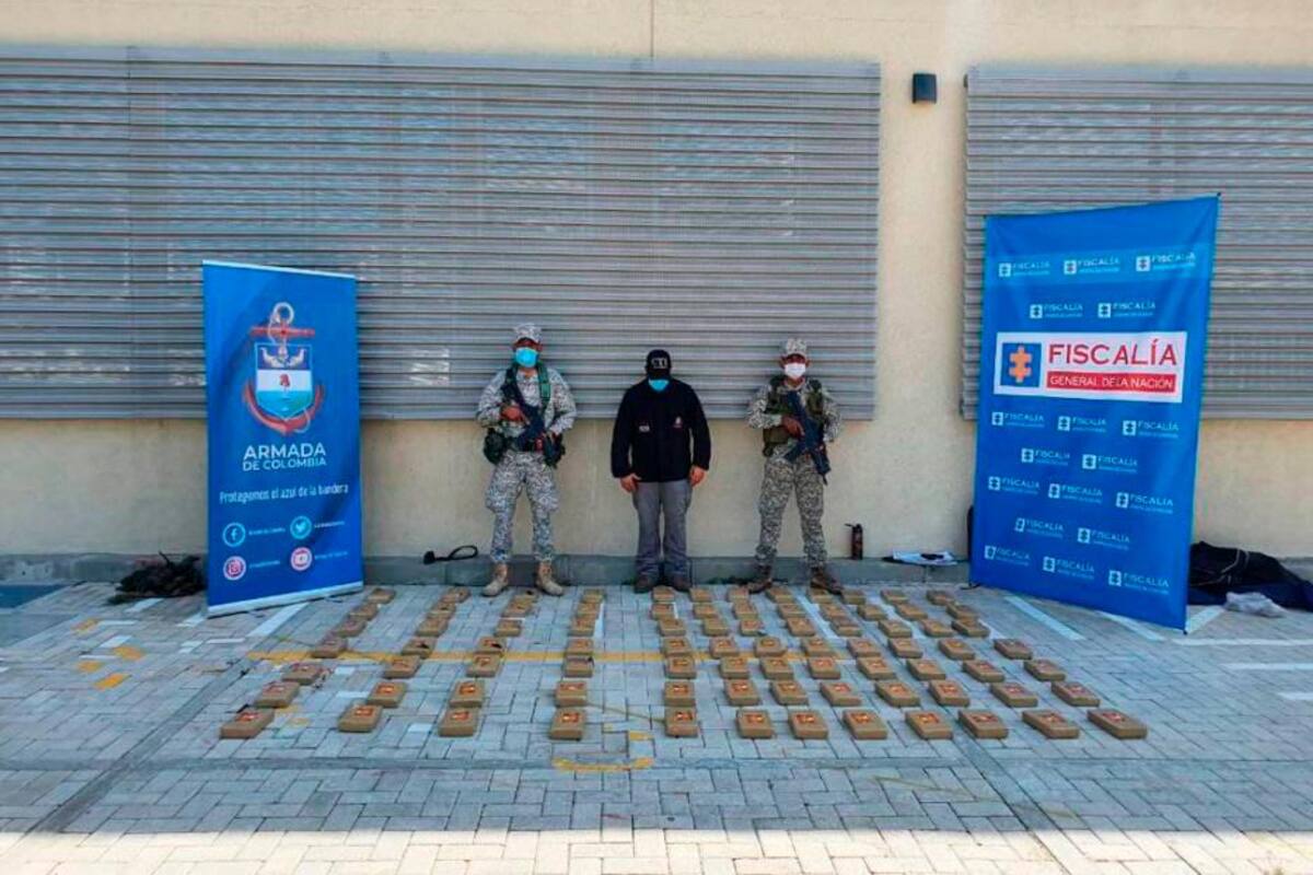 Cartagena: a la cárcel dos sujetos que transportaban cocaína en carro