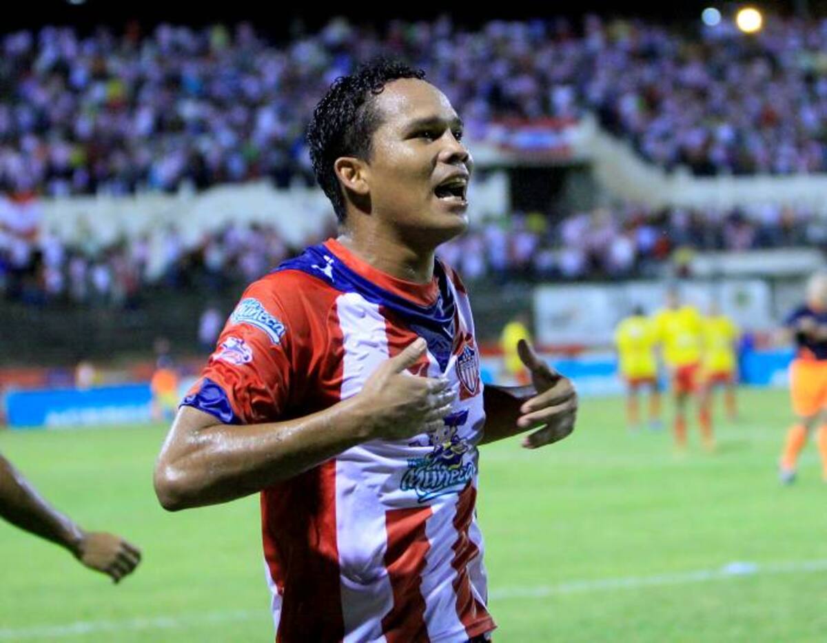 El escándalo que llevó hasta los estrados judiciales a Carlos Bacca, podría impedir su salida del país rumbo a Bélgica, donde fue contratado como la nueva figura del Brujas. Oscar Diaz Acosta el Universal