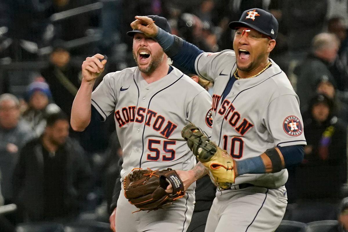 Astros barren a Yankees y van contra Filis en Serie Mundial
