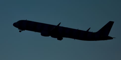 La reconocida aerolínea de bajo costo que suspenderá vuelos y dejará de operar