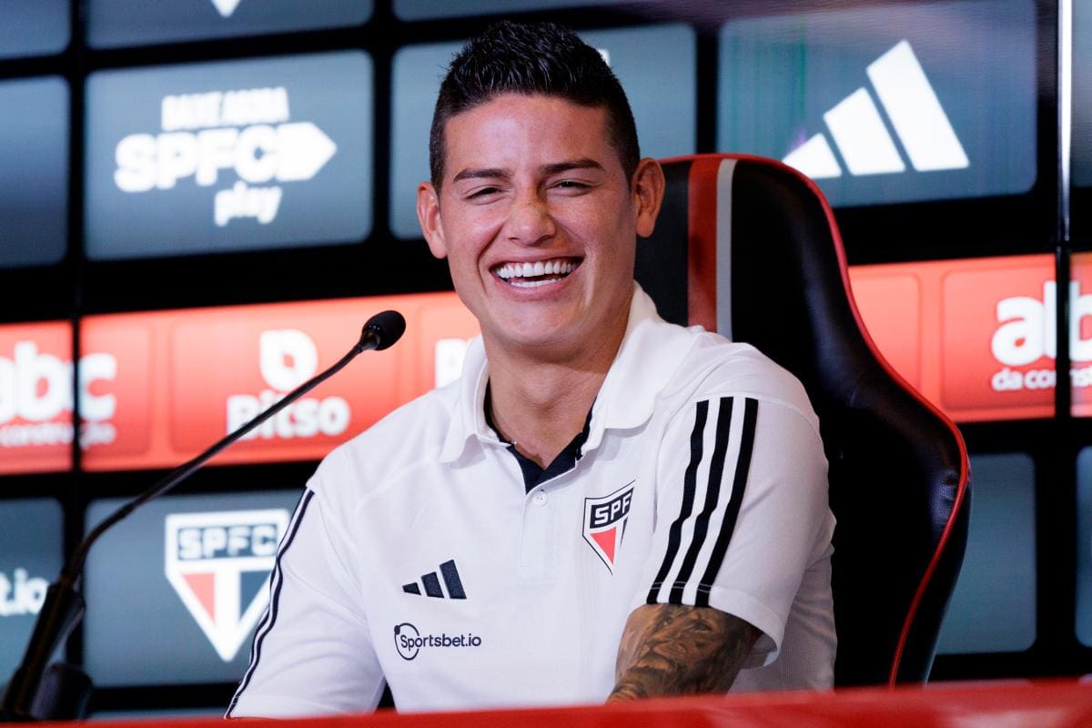 James Rodríguez en Sao Paulo: su primera roja fue en Brasil