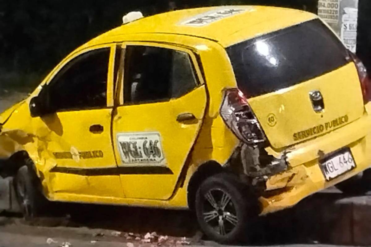 Choque en la Avenida del Lago: pasajeros de taxi dan su versión