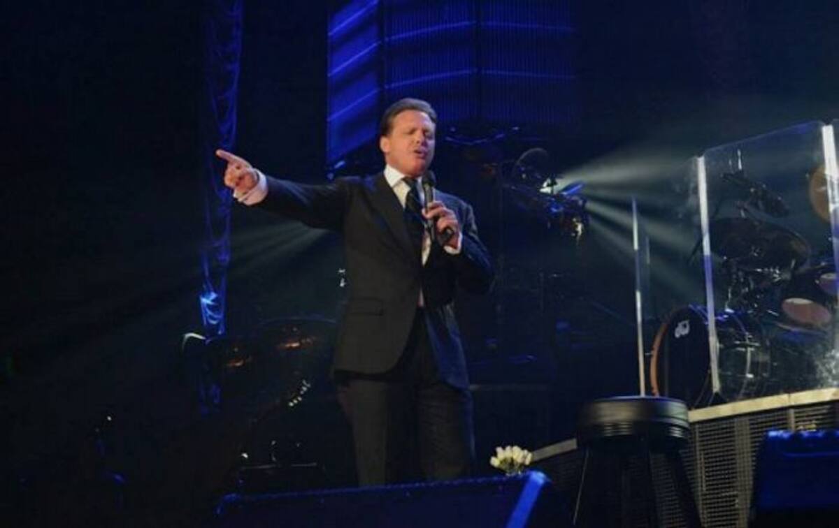 La serie, escrita con la colaboración del llamado Sol de México y que tendrá un total 13 episodios, narra la vida de Luis Miguel desde su infancia hasta que se convirtió en un icono de la música. COLPRENSA.
