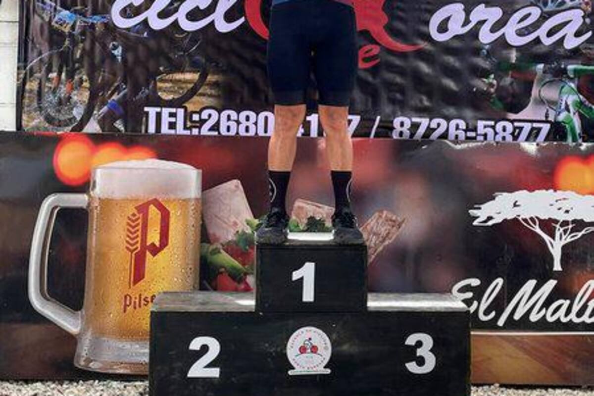 Ciclista sufre infarto y muere en plena competencia