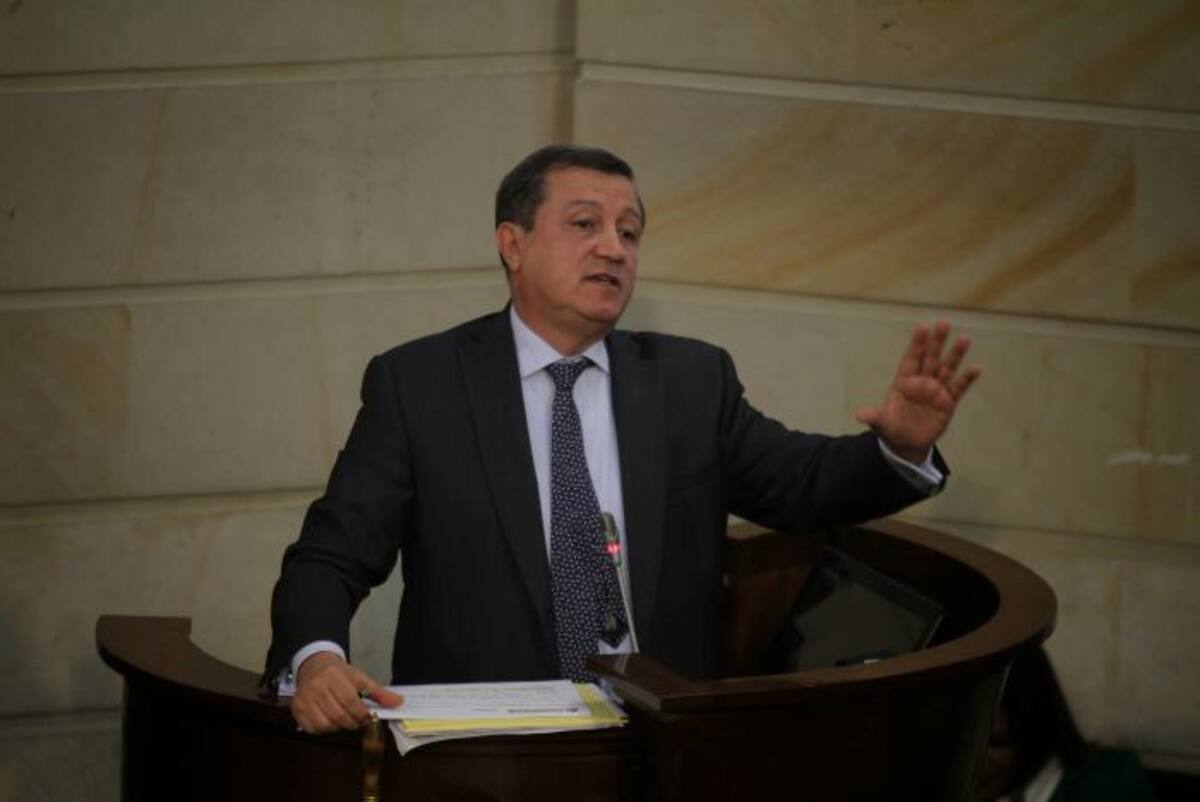 Ernesto Macías, senador del Centro Democrático COLPRENSA