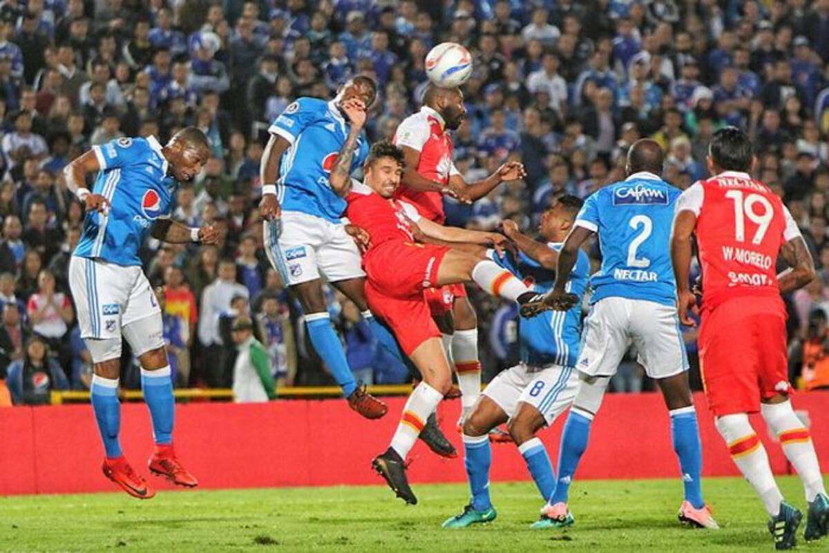 Santa Fe queda líder parcial del Torneo Fox Sports con cuatro puntos, seguido por América con tres. Colprensa.