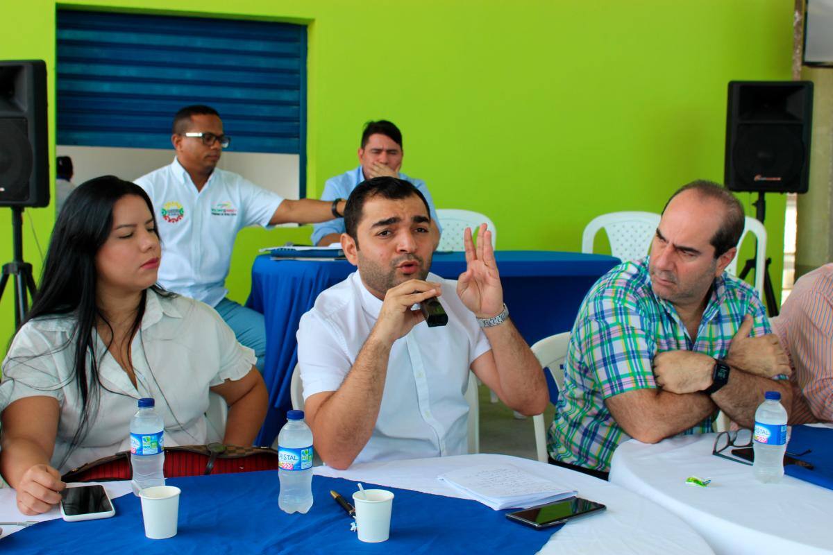 500 familias esperan por titulación en Membrillal