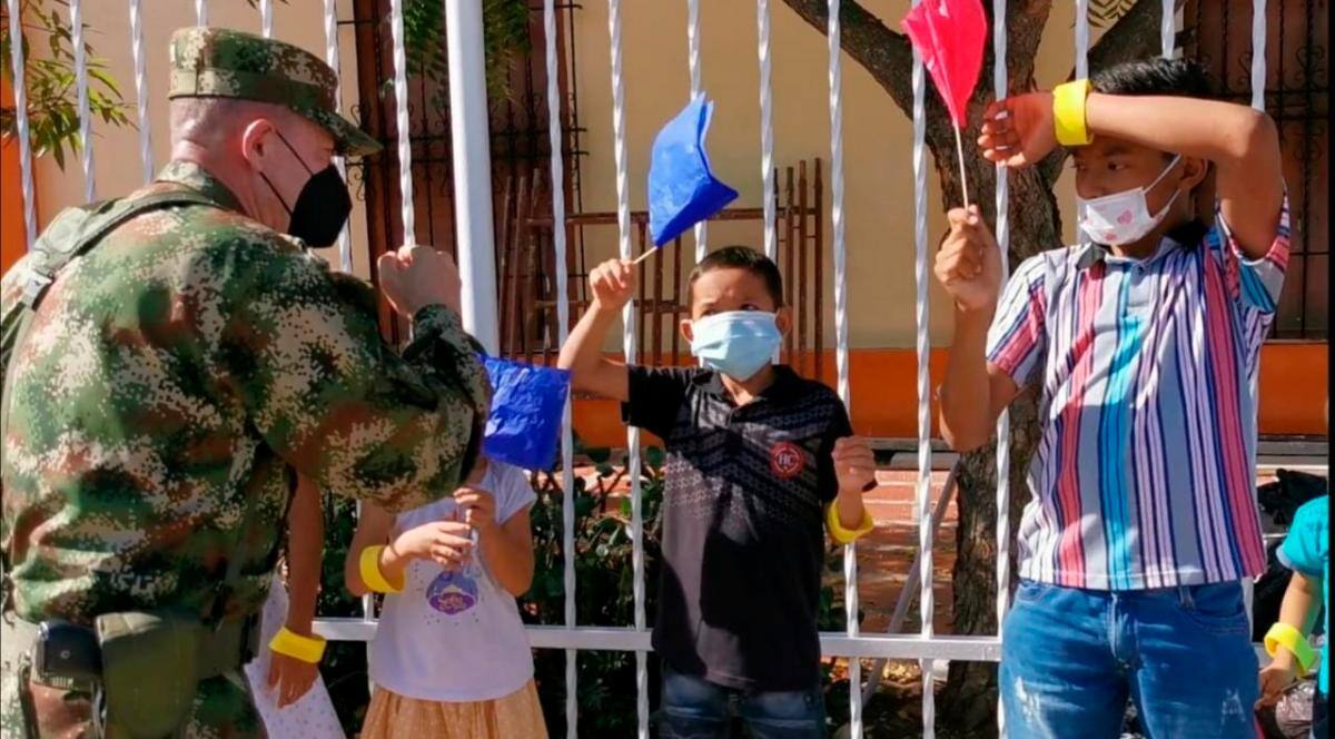 Los niños recibieron regalos. // Cortesía