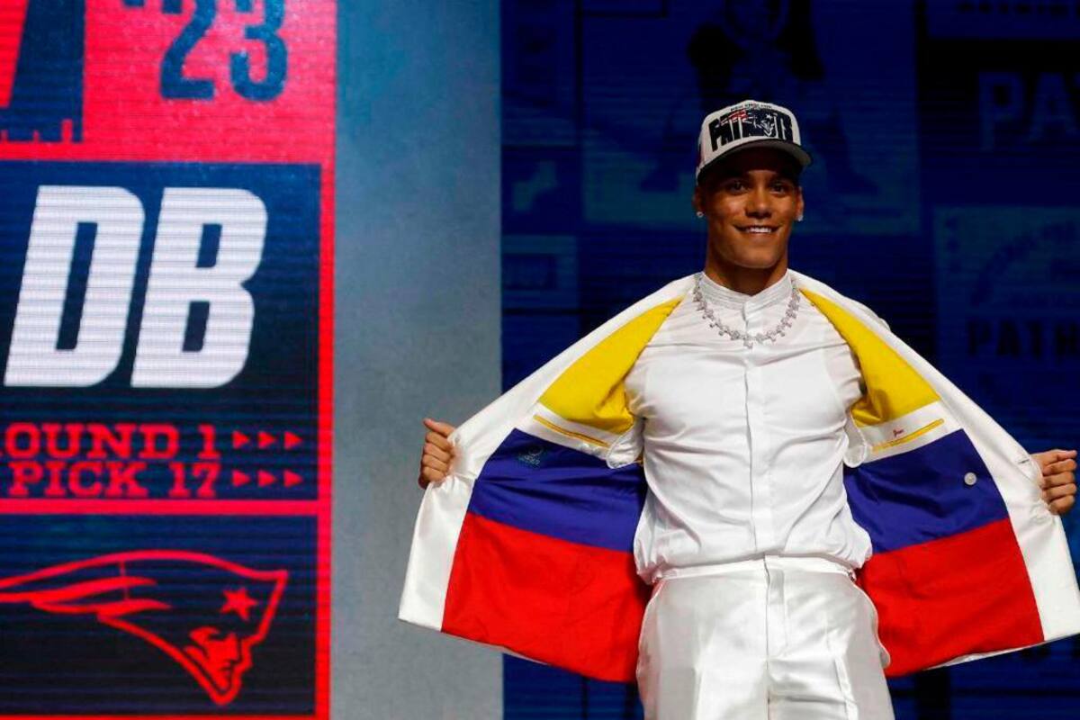 ¡Haciendo historia! Un colombiano jugará en la NFL