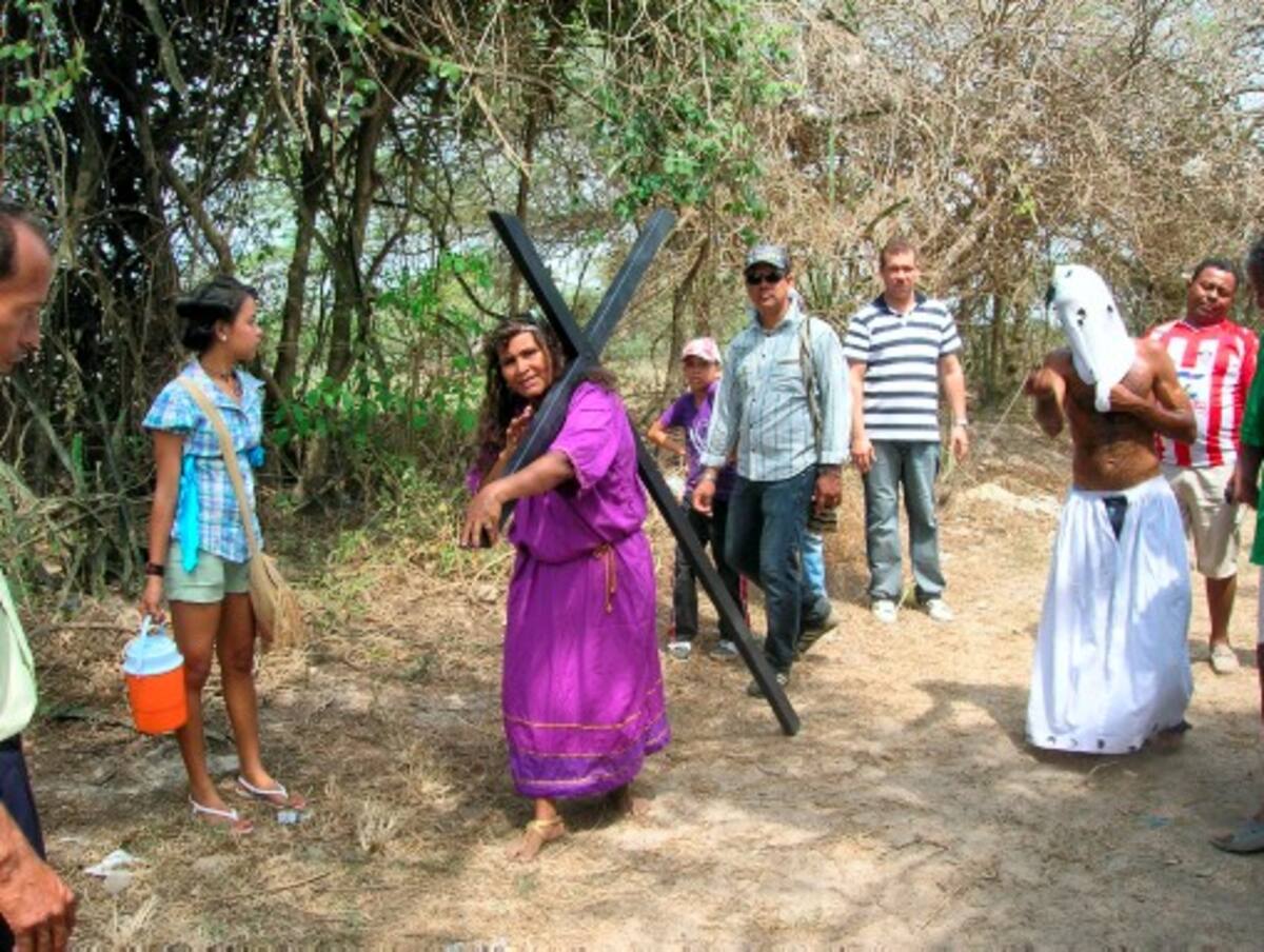 Los flagelantes de Santo Tomás vivven su propio vía crucis. EL UNIVERSAL -COLPRENSA