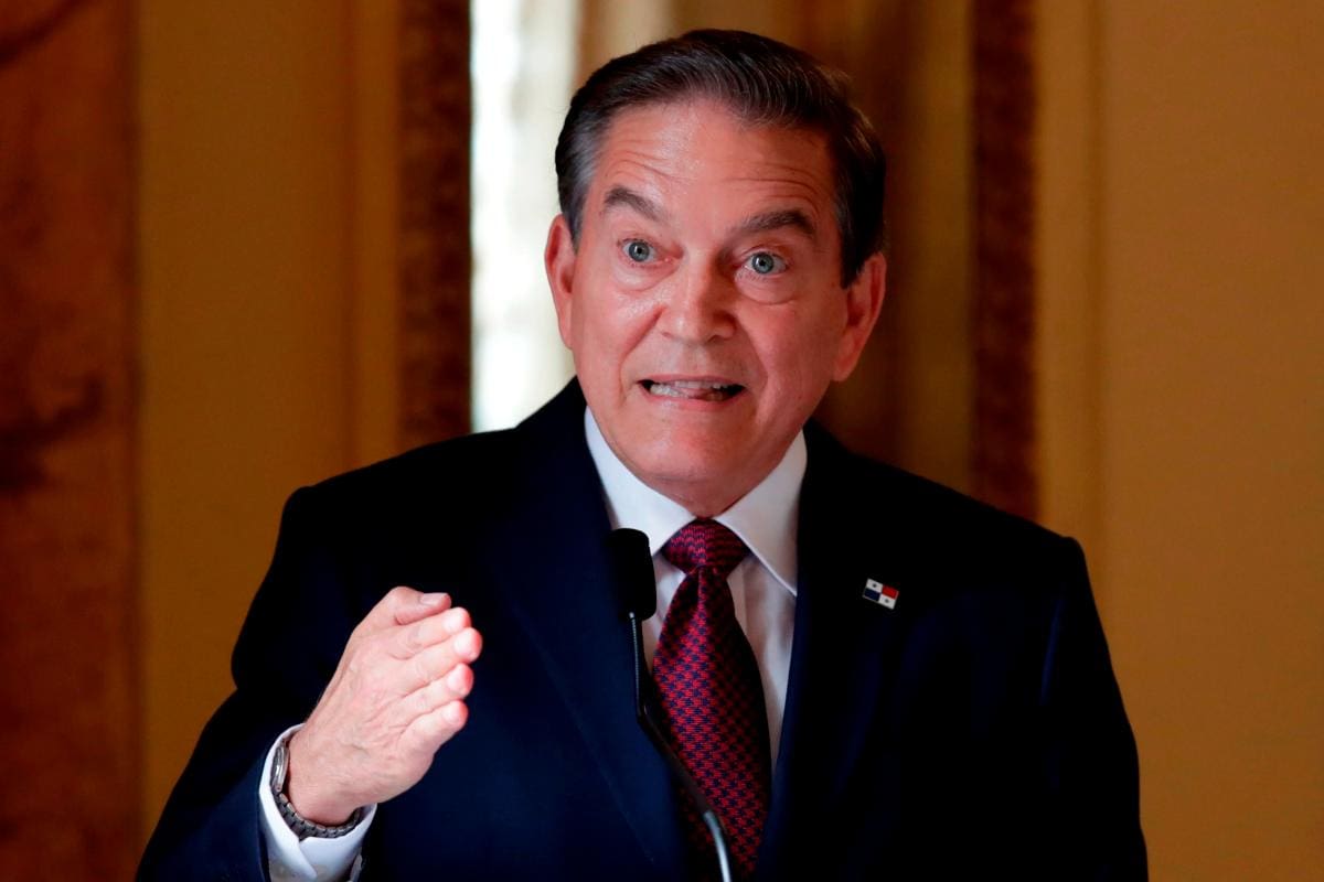 Presidente de Panamá cede ante las protestas y llama al diálogo