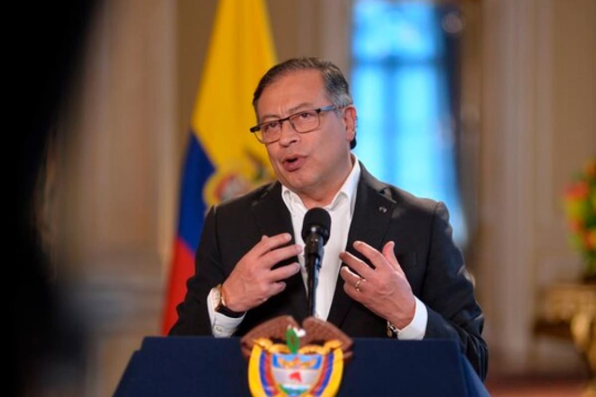 Gustavo Petro defiende la reforma laboral: “mejor salario y mejor jornada”